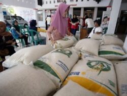 Penerima BLT bukan Penerima Bansos Beras