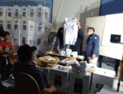 “KPU Menghentikan Lima Anggota PPK di Karawang yang Ketahuan Memainkan Suara Caleg”