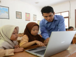 Pemerintah Indonesia Perkenalkan Program Pendidikan Digital untuk Meningkatkan Akses Belajar di Daerah Terpencil