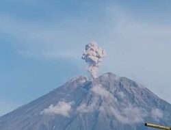Gunung Semeru Mengalami 2 Kali Erupsi