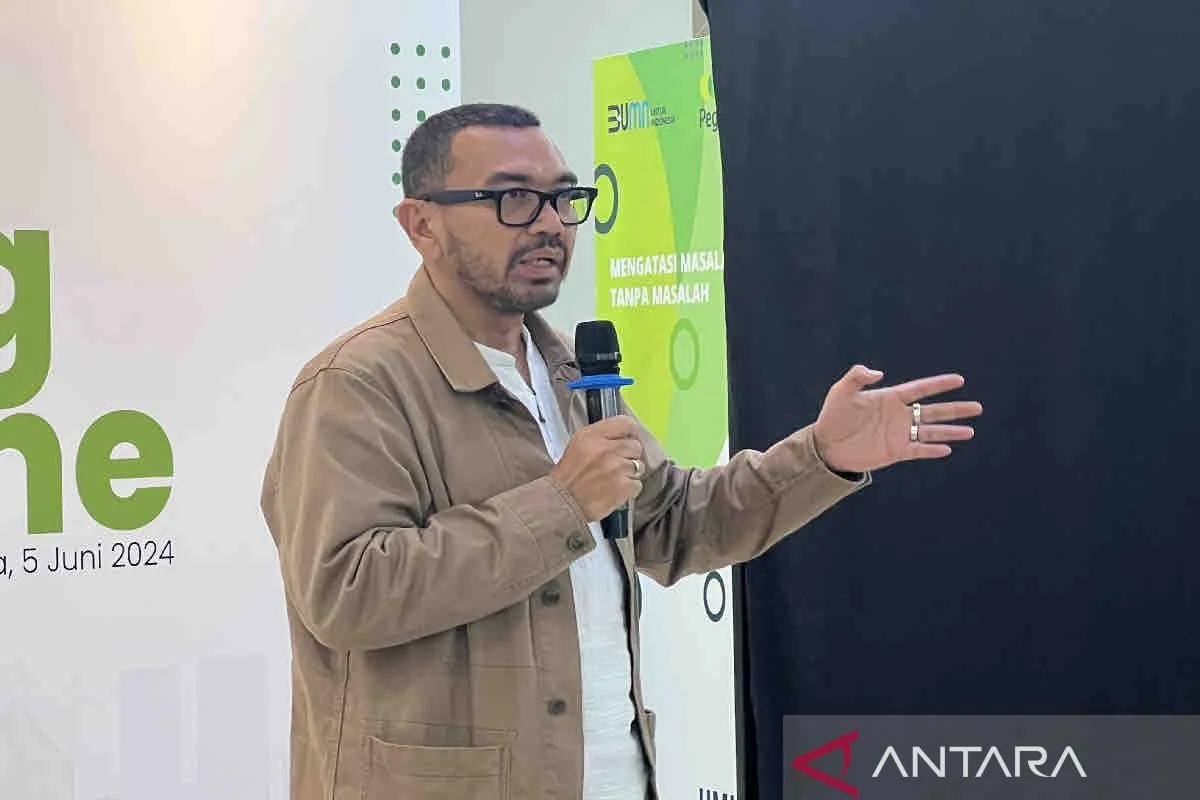 taf Khusus III Menteri Badan Usaha Milik Negara (BUMN) Arya Sinulingga memberi memberi sambutan dalam peresmian Vending Machine UMKM PT Pegadaian di Jakarta, Rabu (5/6/2024). ANTARA/Harianto.