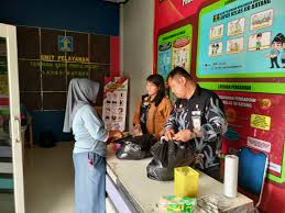 Ilustrasi foto Pemeriksaan barang titipan lapas