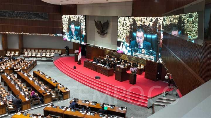 akil Ketua DPR RI Sufmi Dasco Ahmad saat rapat paripurna DPR RI ke-18 Masa Persidangan ke-V Tahun Sidang 2023-2024 di Gedung Nusantara II, Senayan, Jakarta, Selasa, 28 Mei 2024