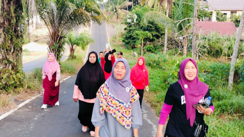 ASN KUA Muara Bangkahulu Gelar Jalan Santai