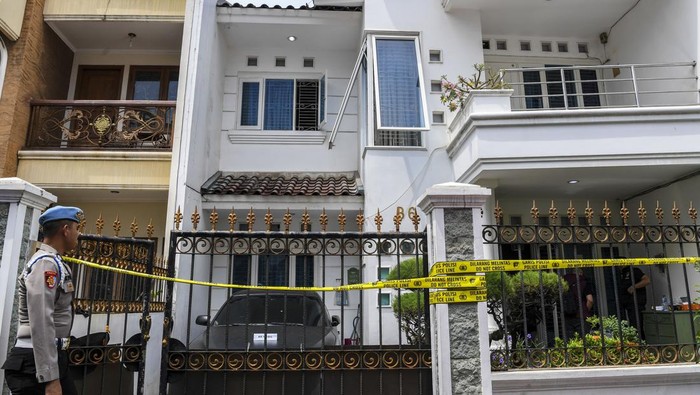 pabrik ekstasi milik Fredy Pratama di Sunter, Jakut yang disita polisi