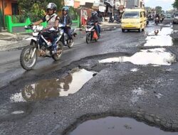 Kepala Dinas PUPR Provinsi Bengkulu Pastikan Perbaikan Jalan di Danau Simpang Padang Harapan