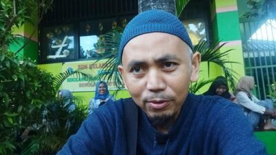 Anang, orang tua siswa SDN 01 Kelapa Dua Wetan, Ciracas, Jaktim