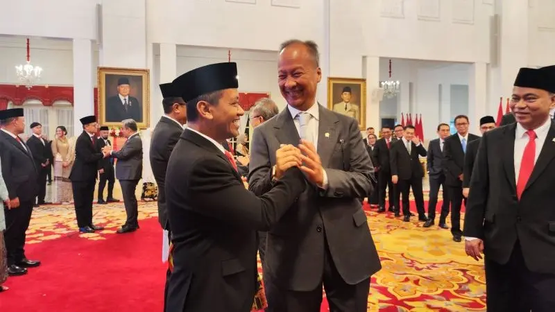 Foto Bahlil Lahadalia Bersama Agus Gumiwang