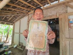 Presiden RI Berikan Bantuan Sembako dan Uang Tunai Kepada Mantan Militer Trikora Gunungkidul Yogyakarta