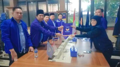 Saat tim Helmi - Mian mendaftar ke tim penjaringan DPW Partai NasDem beberapa waktu lalu