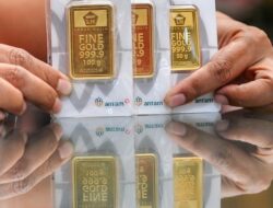 Harga Emas Antam Hari ini Turun Rp 4.000 Per Gram