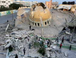 Israel Menghancurkan Masjid Bersejarah Terbesar Kedua di Gaza