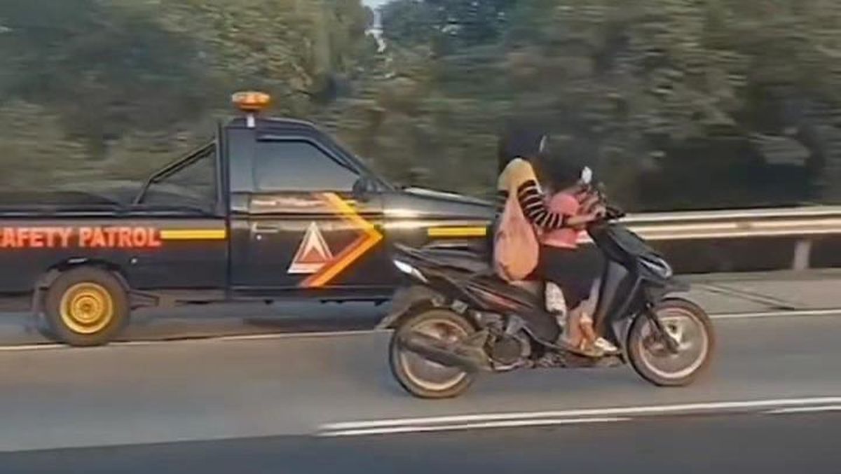 foto pengendara motor