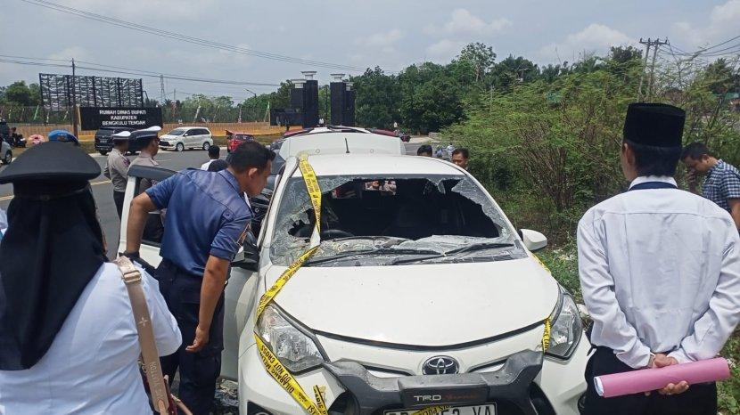Mobil Kades Bengkulu Tengah Terbakar