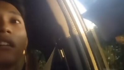 Tolak Uang Rp 2 Ribu Driver Taksi Online di Surabaya Dipalak Tukang Parkir Viral di Sosmed