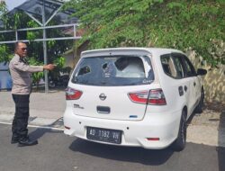 Enam Orang Mengalami Luka-Luka Usai Tabrak Lari Mobil Nissan Grand Livina di Solo