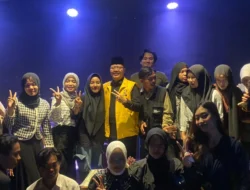 Nongki di Cafe Bengkulu Gubernur Rohidin Mersyah Hadiri Tantangan Gen Z