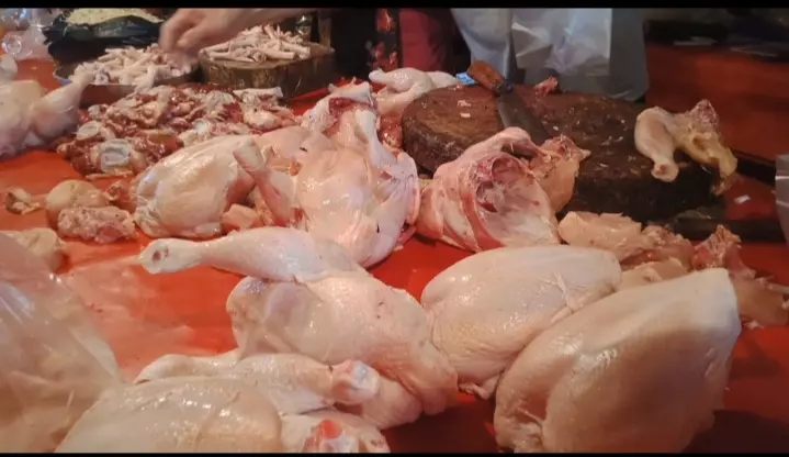 Harga ayam potong melonjak