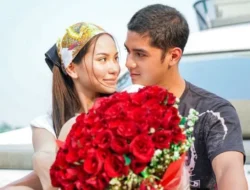 Tanggal pernikahan Al Ghazali dan Alyssa Daguise yang bocor membuat heboh. Ahmad Dhani memberikan dukungan penuh, menyatakan, “Kalau jadi.”