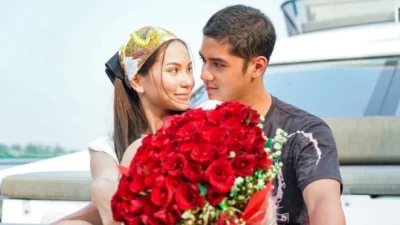 Tanggal pernikahan Al Ghazali dan Alyssa Daguise yang bocor membuat heboh. Ahmad Dhani memberikan dukungan penuh, menyatakan, “Kalau jadi.”