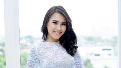 ayu tinting (foto :femila.com))