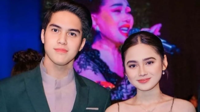 foto pasangan artis
