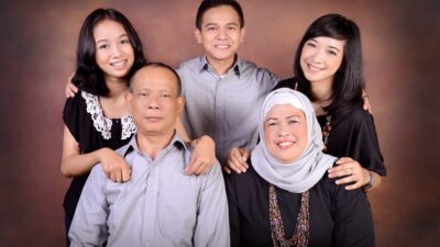ilustarasi foto anak memiliki warisan