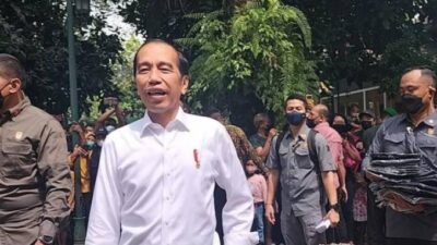 jokowo pulang ke solo (foto tribunnews.com)