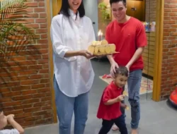 5 Momen Paula Gagal Memberikan Kejutan Ulang Tahun untuk Kenzo, Justru Terkejut Melihat Rumah Baim Didekor: “Mama Lupa Diundang, Ya?”