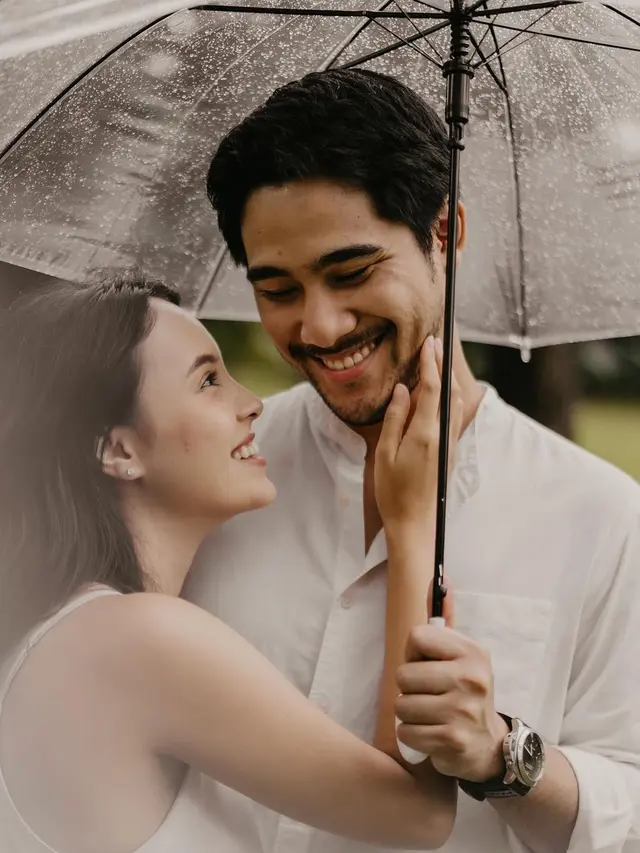 pasangan selebritis aggika blasteran dari negara swiss (foto liputan6.com)