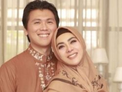 “Syahrini dan Reino Tak Ajak Princess R Temui Keluarga: Apa Alasannya?”