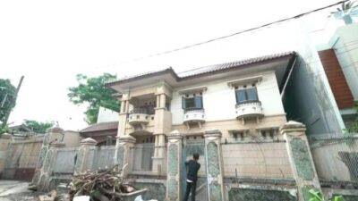 tiko yang viral dengan rumah mewahnya (foto jabar.tribunews.com)