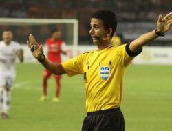 “Usai Kontroversi, Ahmed Al Kaf Dicopot dari Laga Al Ain vs Al Hilal”
