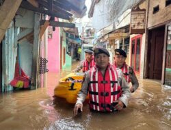 Luapan Kali Ciliwung Rendam 16 RT di Kebon Pala Ketinggian Mencapai 1,4 Meter