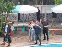 Tangis Tamara Tyasmara pecah saat majelis hakim membacakan vonis dalam sidang putusan kasus Dante.