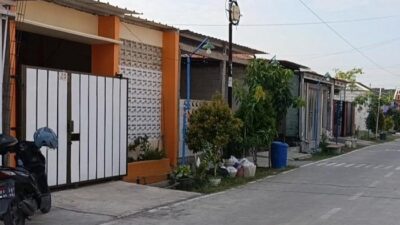 Kompleks perumahan lokasi penangkapan terduga teroris oleh Densus di Desa Kebonbatur, Kecamatan Mranggen, Demak