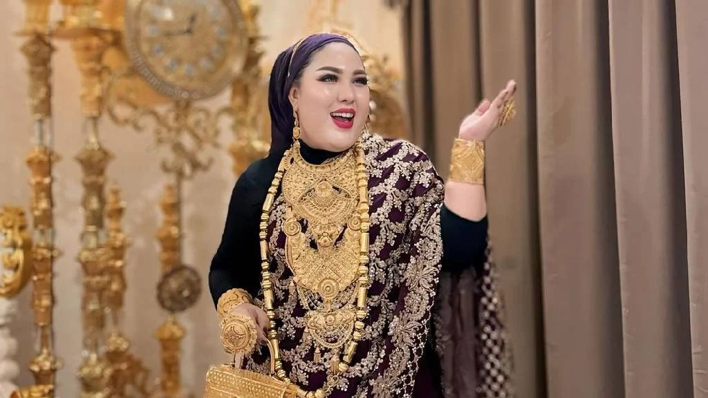 mira hayati penjual skincare yang mengandung bahan yang berbahaya (inews.id)