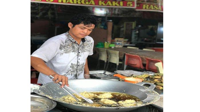 pedagang pisang goreng yang sukses (suara.com)