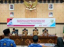 elantikan 61 Pejabat Fungsional ASN di Bengkulu: Plt Gubernur Tekankan Peran Integritas dan Inovasi