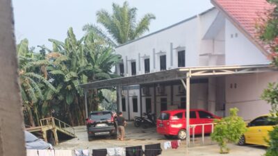 Oknum Kepsek Seluma Diduga Bersama Seorang Perempuan di Hotel