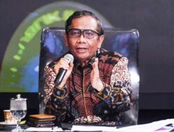 Keracunan MBG Berulang, Mahfud MD Minta SPPG yang Lalai Diproses Hukum